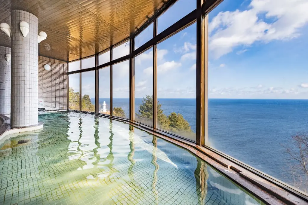 The large public bath at Kurosaki-so National Inn